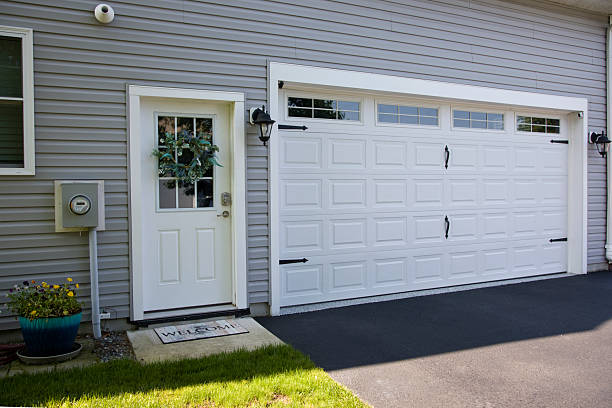 24/7 Emergency Garage Door Panel Replacement experts in Latta, OK